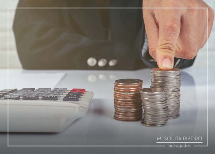 Existência de apenas dois sócios na empresa não afasta vedação a que administrador aprove as próprias contas